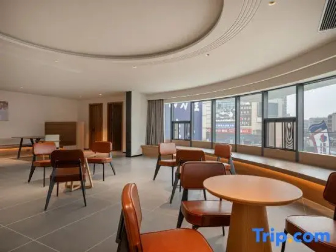 Yile Hotel