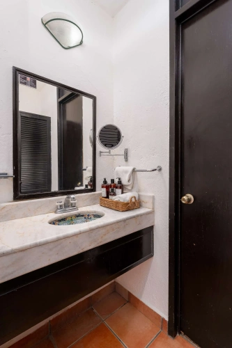 Quadruple Suite
