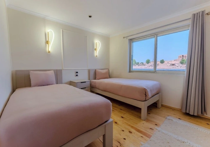 Standard Double room with river view