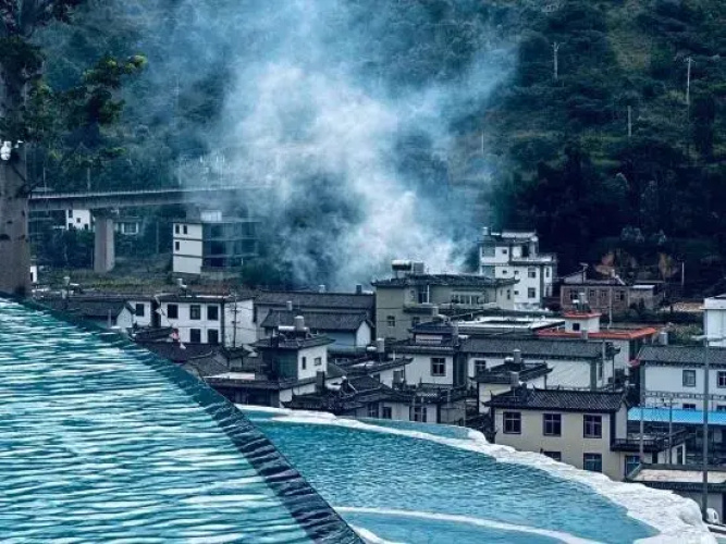 Dali songyun cliff mid Mountain Resort