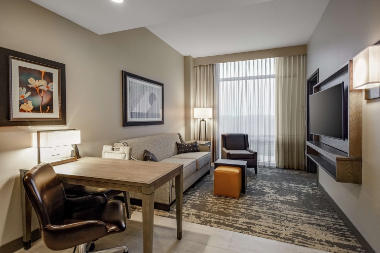 Embassy Suites by Hilton Jonesboro Red Wolf Convention Ctr photo 8