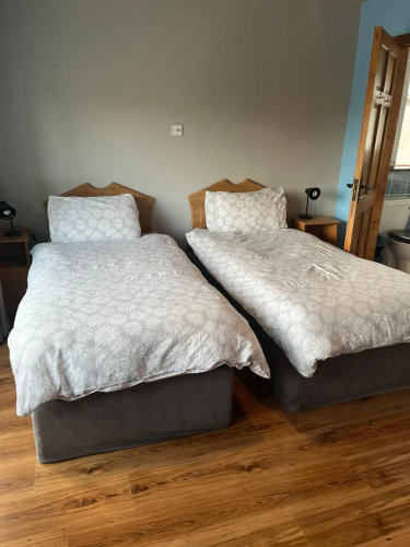 Douglasha House V93RX64