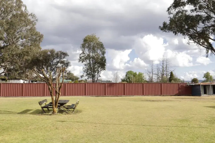 Homely 2-bed Cottage Near Tenterfield Centre