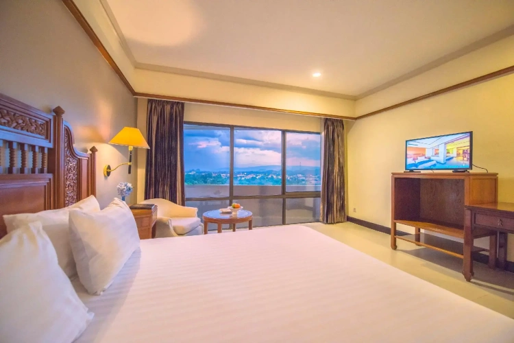1 Bedroom Suite