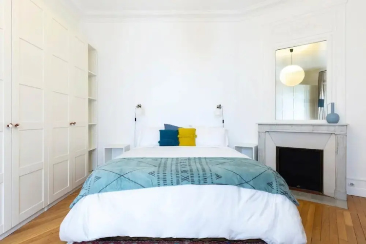 Chic Grenelle 3 Bedroom Apartment in Paris