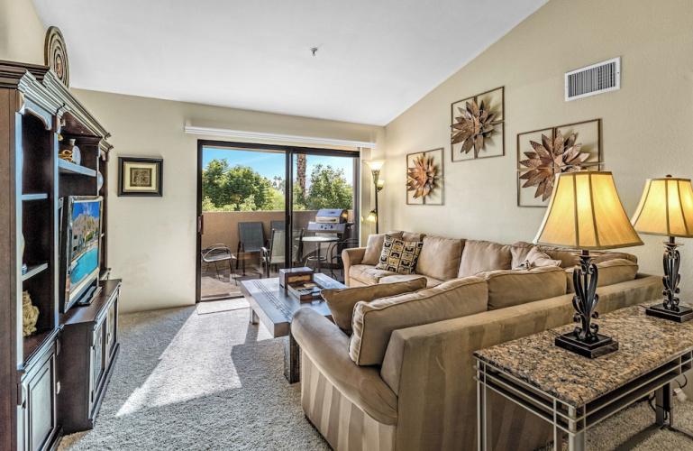Plaza Villas 554