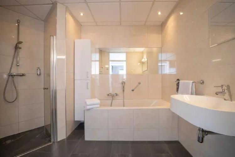 Standard Suite