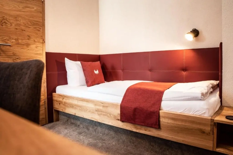 Deluxe Single room