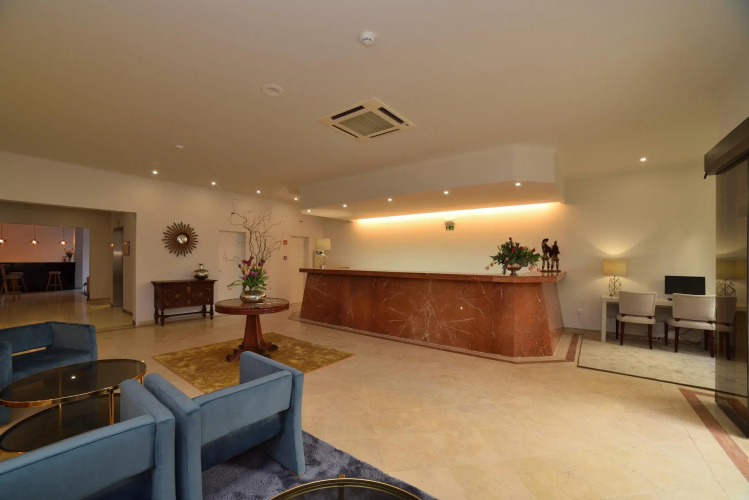 Porto Domus Hotel