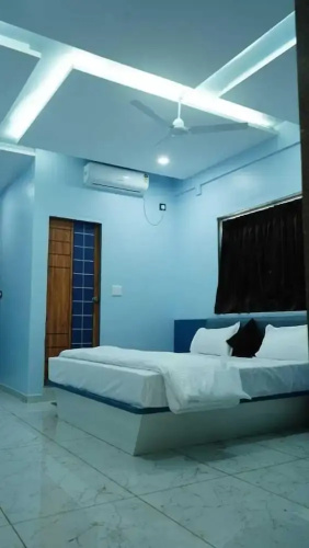 Hotel kailash inn