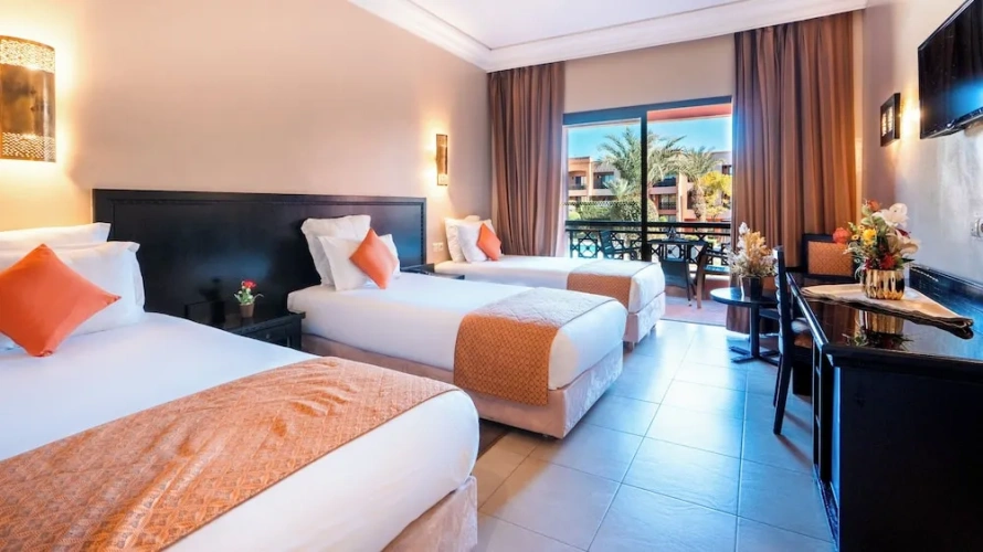 Standard Triple room with balcony