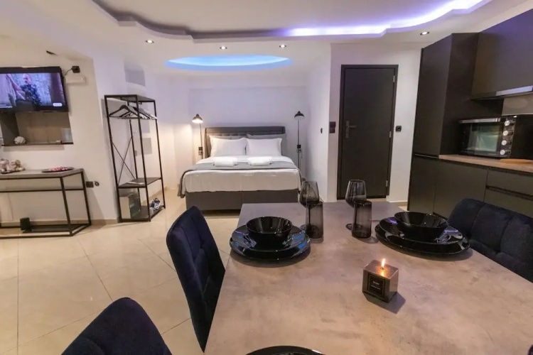 Black suites