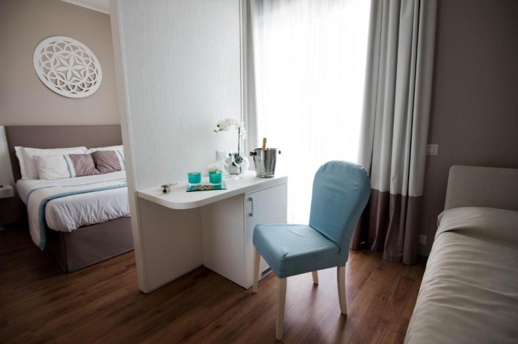 Superior Triple room with sea view