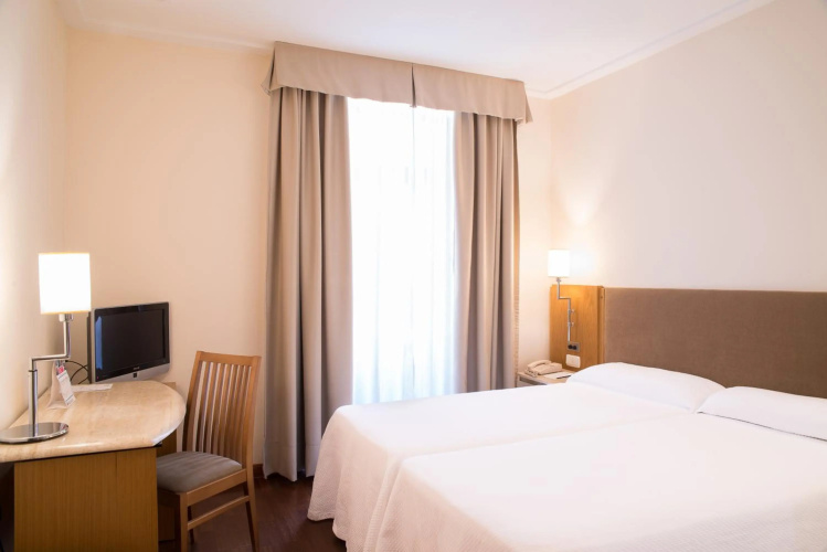 Hotel Inglaterra Granada photo 6