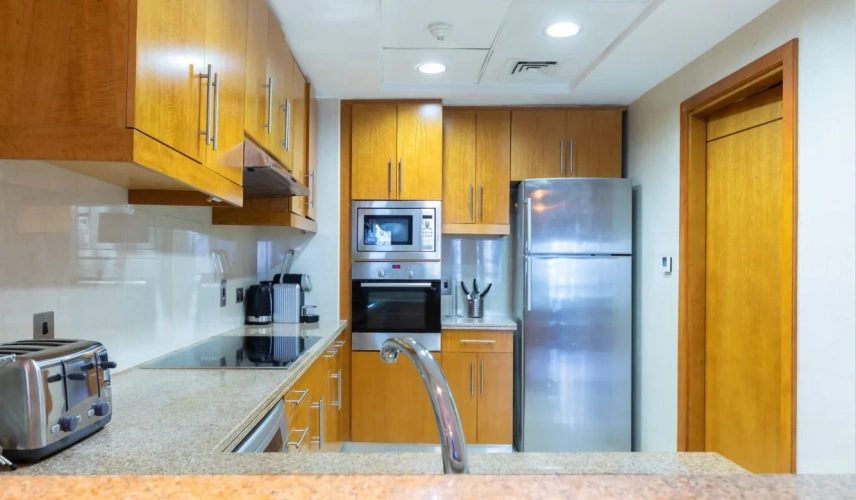 3 Bedrooms Apartment