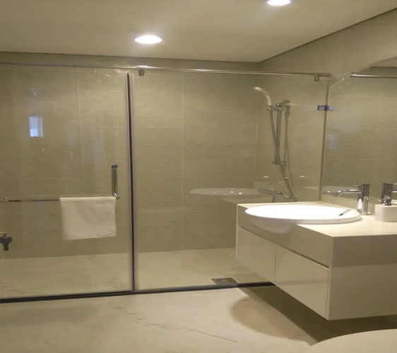 1 Bedroom Business Apartment with balcony
