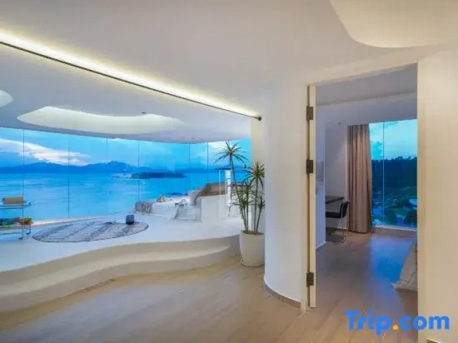 2 Bedrooms Suite with sea view