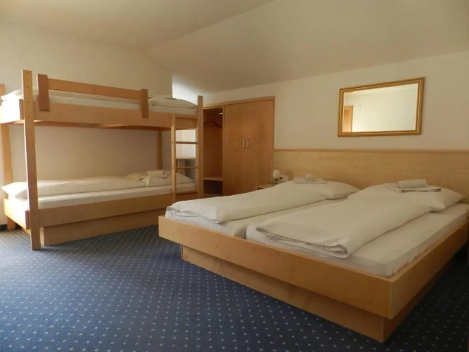 Standard Triple room with balcony
