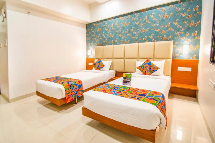 Magnus Square Business Hotel