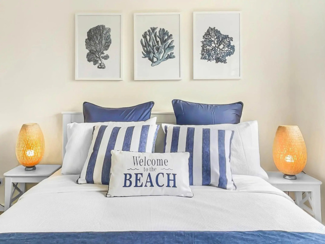Beachside Serenity Apartment