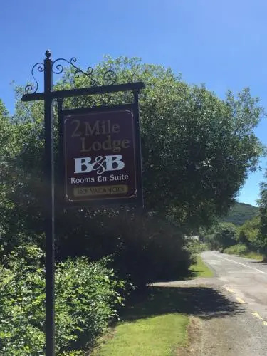 2 Mile Lodge