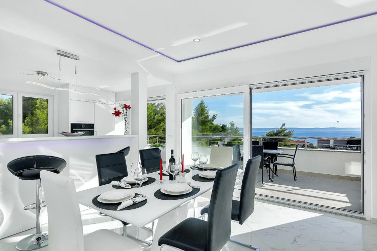 Penthouse Lush Makarska