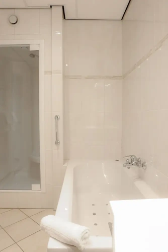 1 Bedroom Standard Twin Suite