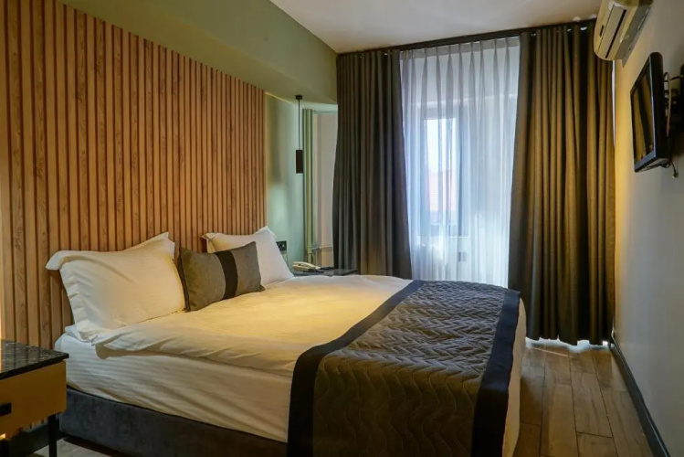 Polek Hotel