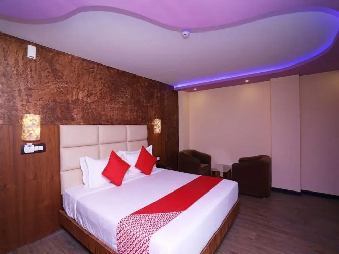 The Dolphin Palace By OYO Rooms