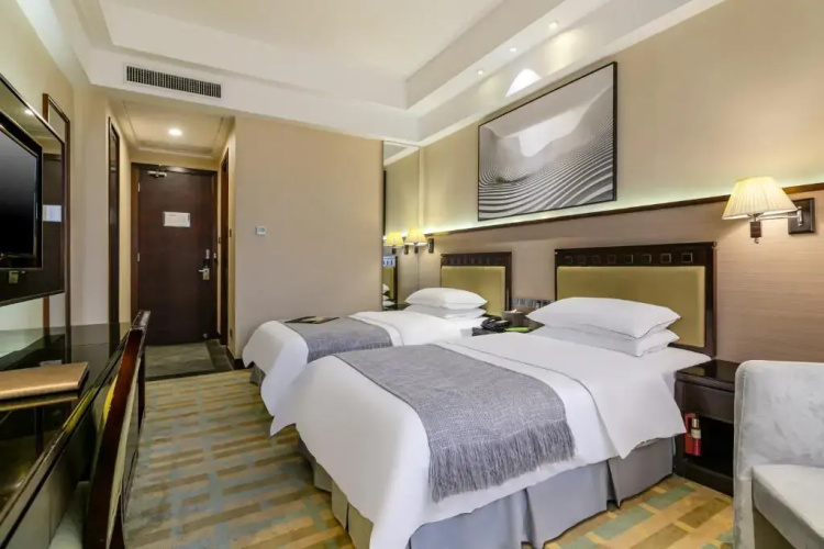 Legend International Hotel