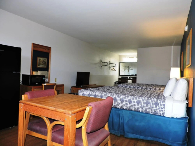 Riata Inn
