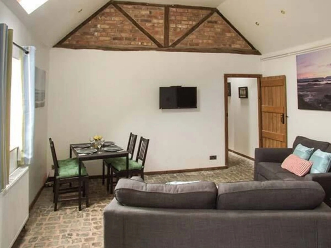Finwood Cottage 2