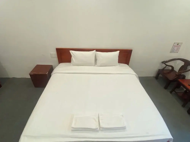 Mini Dien Bien Riverside Hotel - Lang Thai