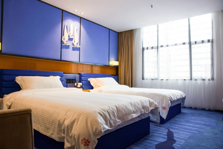 The Harbour Hotel