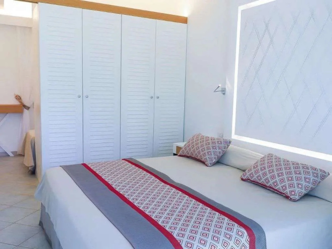 Limone Beach Resort