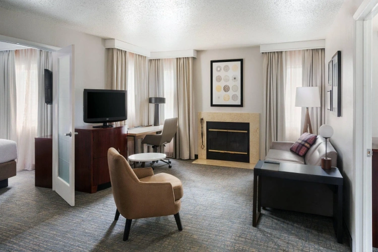 2 Bedrooms Suite