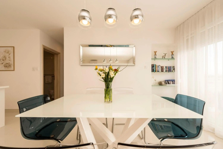 Urban Luxury Apartment