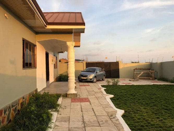 Charming 4-bed House in Kokrobite