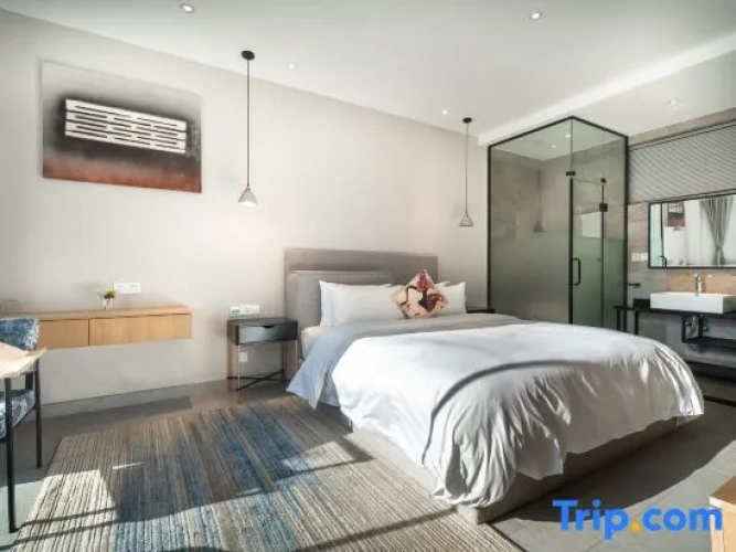Deluxe Double room with balcony and with view