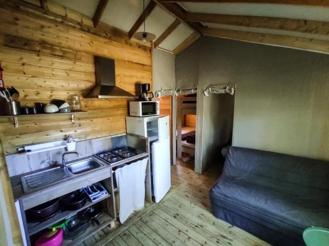 2 Bedrooms Chalet