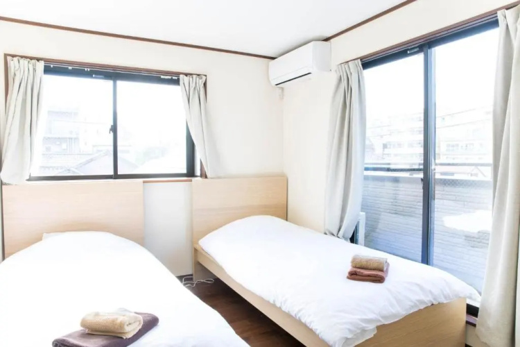 Tokyo Aoto House