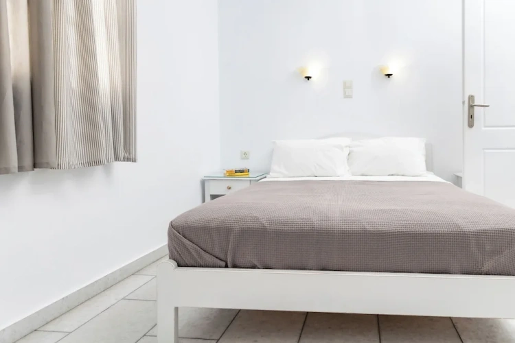 1 Bedroom Economy Apartment