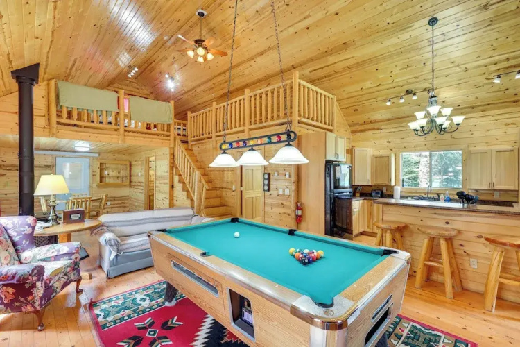 Hike, Unwind & Bring Your Pet: Deadwood Cabin! - Deadwood, SD