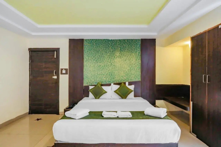 Treebo Trend Paradise, Indore