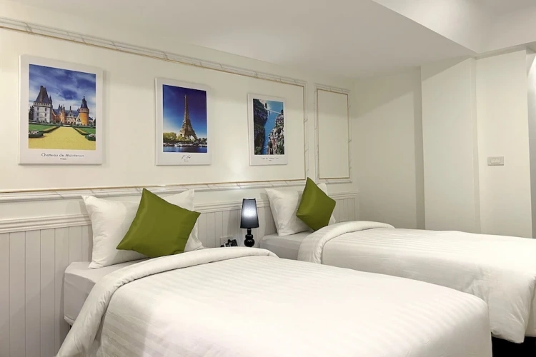 Deluxe Twin room