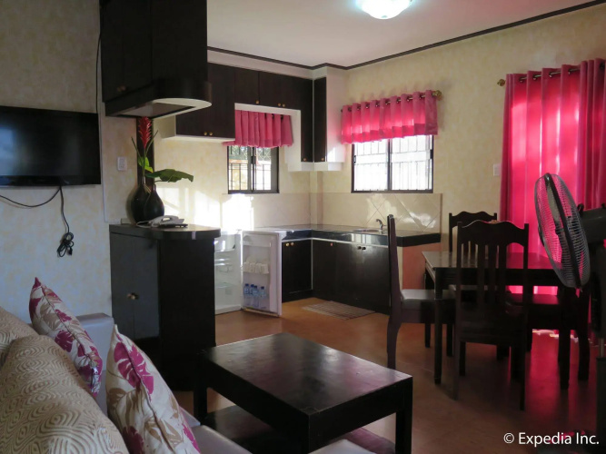 D' Leonor Inland Resort And Adventure Park