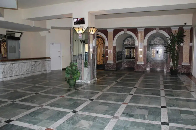 Hydro Palace - Stylish Charming Apartment With s