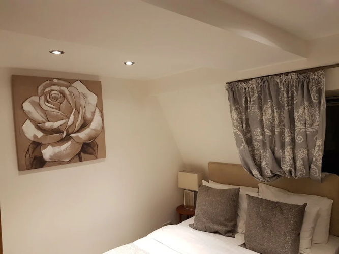 Adelphi Suites