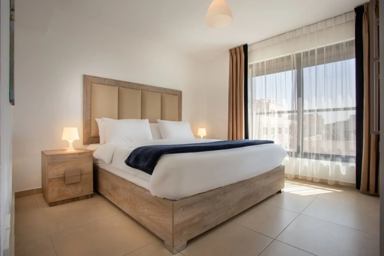2 Bedrooms Luxury Apartment