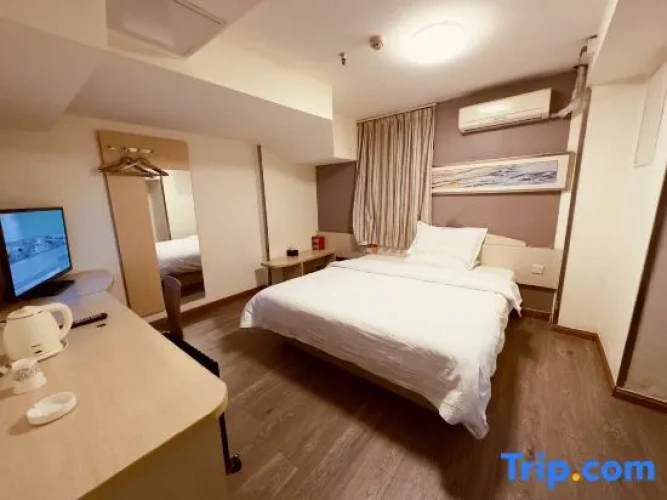 Quadruple Suite
